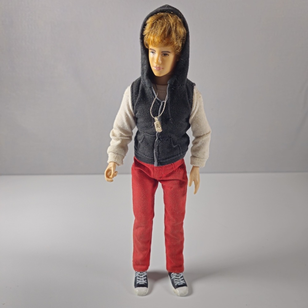 Justin Bieber JB Style‎ Collection 12" Doll Red Pants Hoodie Necklace 2010